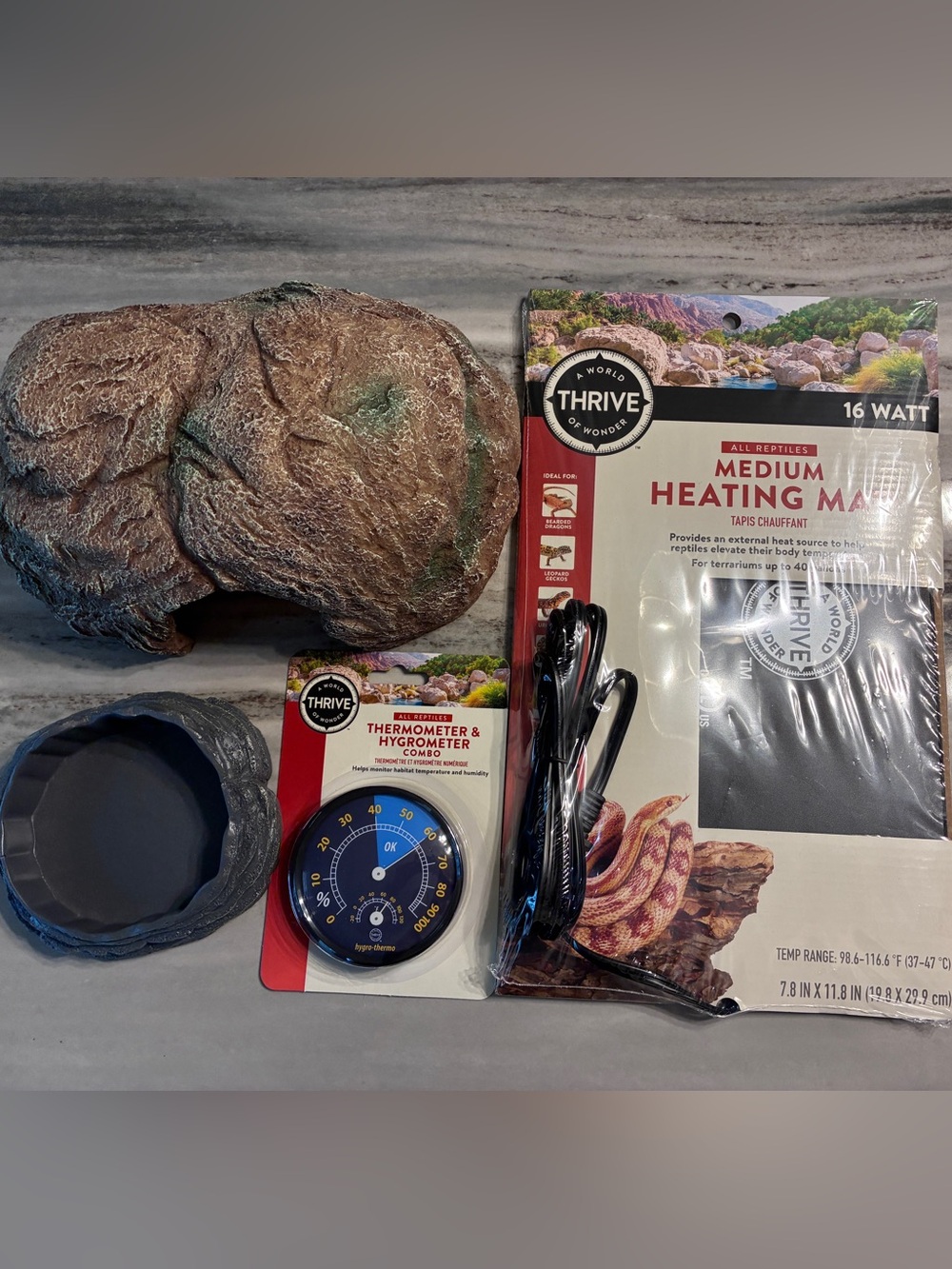 Brand new Thrive Reptile Heating Mat  Thermometer dish & hiding rock snake kit